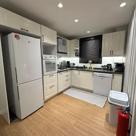 빌라 Modus Semi-detached 무글라
